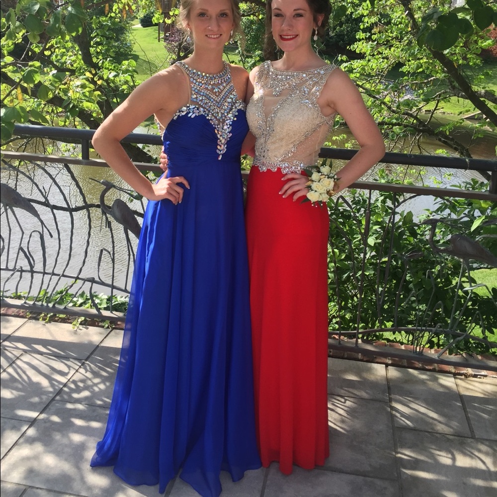 Red prom dress